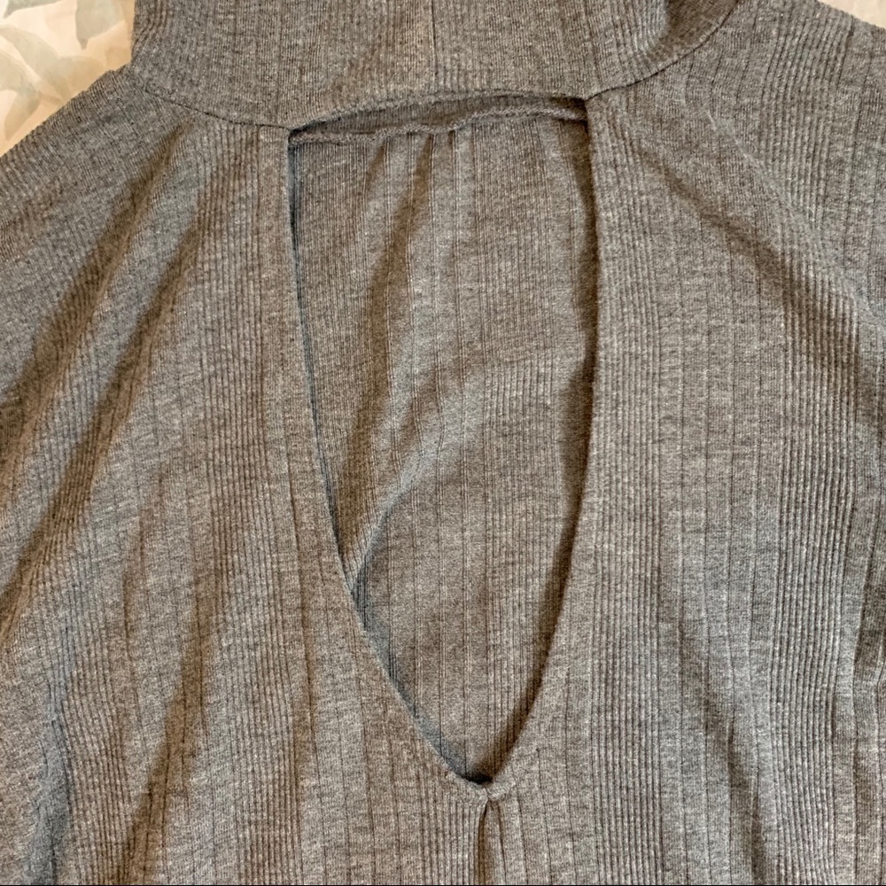 GUESS long sleeved ribbed keyhole tunic turtleneck - Picture 7 of 8